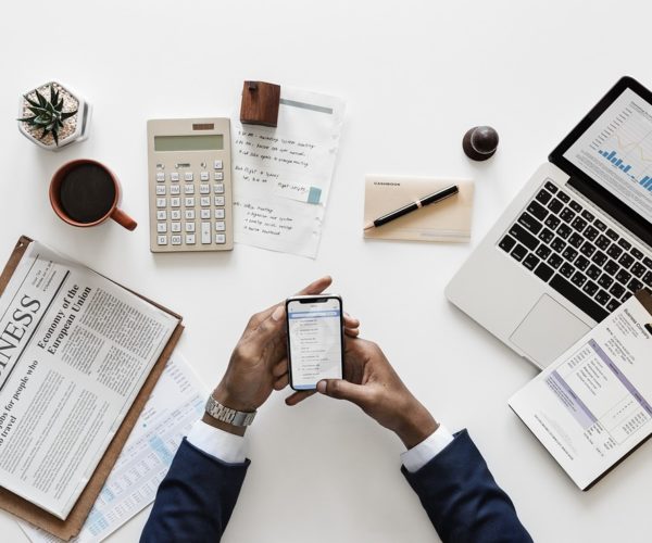 BENVENUTI SU TESTA DIGITALE. TUTTO IL DIGITALE DI CUI HAI BISOGNO. INIZIA DA QUI